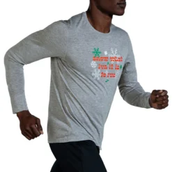 Brooks Men's Run Merry Distance Longsleeve - Heather Ash/Run Merry (211404047) -Saucony || BROOKS || Hoka Shop 211404 047 MV Run Merry Distance Graphic LS