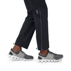 On Running Men's Track Pant - Black (166.00335) -Saucony || BROOKS || Hoka Shop SS21TrackPantsBlackMPackShot8